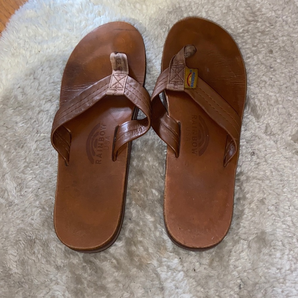 Great summer flip flop.
